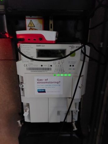 Raspberry Pi 4 gekoppeld aan een smartmeter